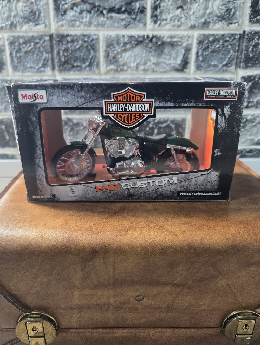 Harley-Davidson HD Custom Green Die-Cast Motorcycle by
